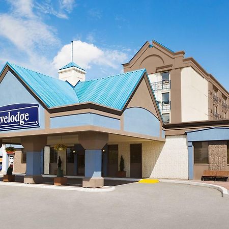 Travelodge Calgary Macleod Trail Экстерьер фото